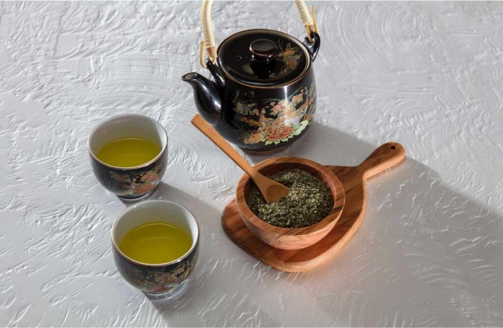 Potvrdili znanstvenici: Konzumacija zelenog čaja pruža učinkovitu zaštitu od virusa gripe Konzumacija zelenog caja