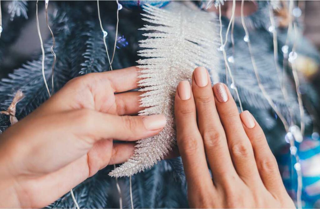 Nail Inspo za blagdanski sjaj