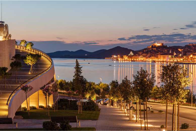 Hotel D-Resort s pogledom na more i grad