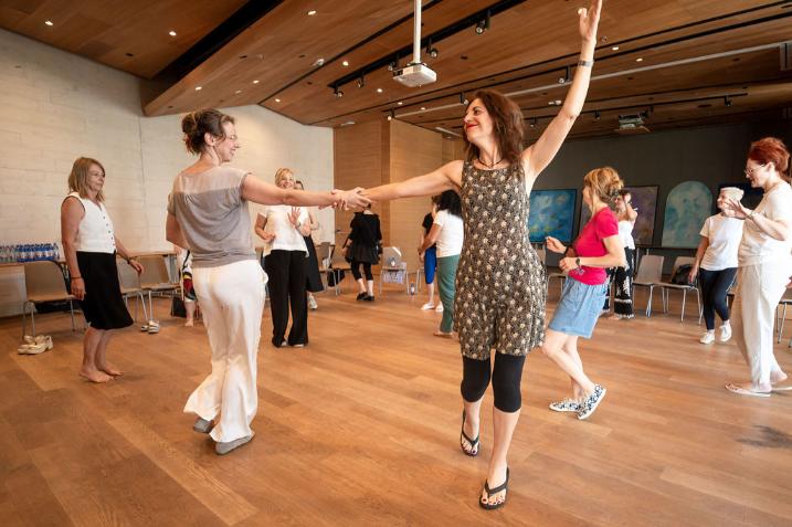 terapisjki ples na holistickoj Buri