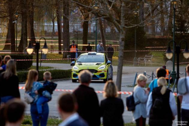 Automobilistička uzbuđenja na utrkama.