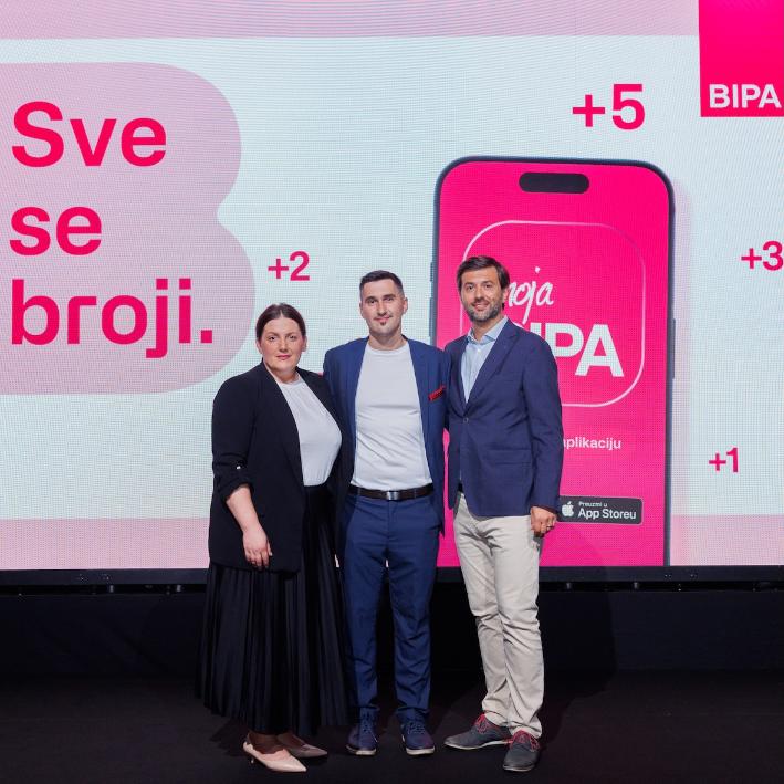 Tina Jurjević, Matija Sikirić i Marijan Bošković na predstavljanju novog BIPA programa vjernosti i mojaBIPA aplikacije.